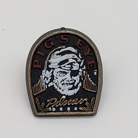 Pigs Eye Pilsner Beer Pin Badge Vintage Collectible Lapel Pin - Picture 1 of 6